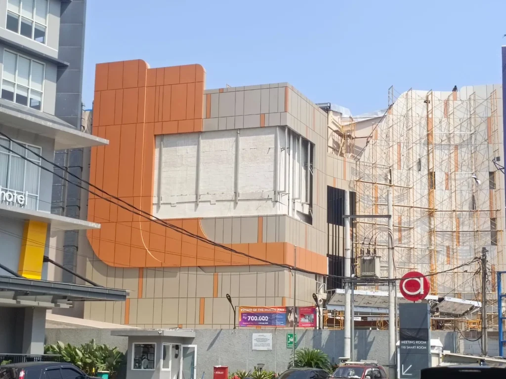 Sevenhr - Grandmet Avenue Bekasi